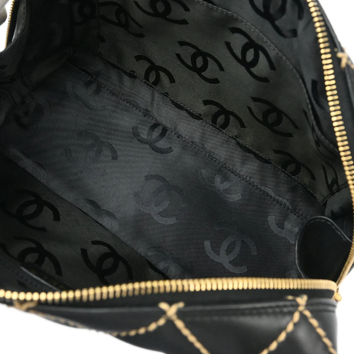 Chanel 2003-2004 Black Calfskin Wild Stitch Handbag - Image 8