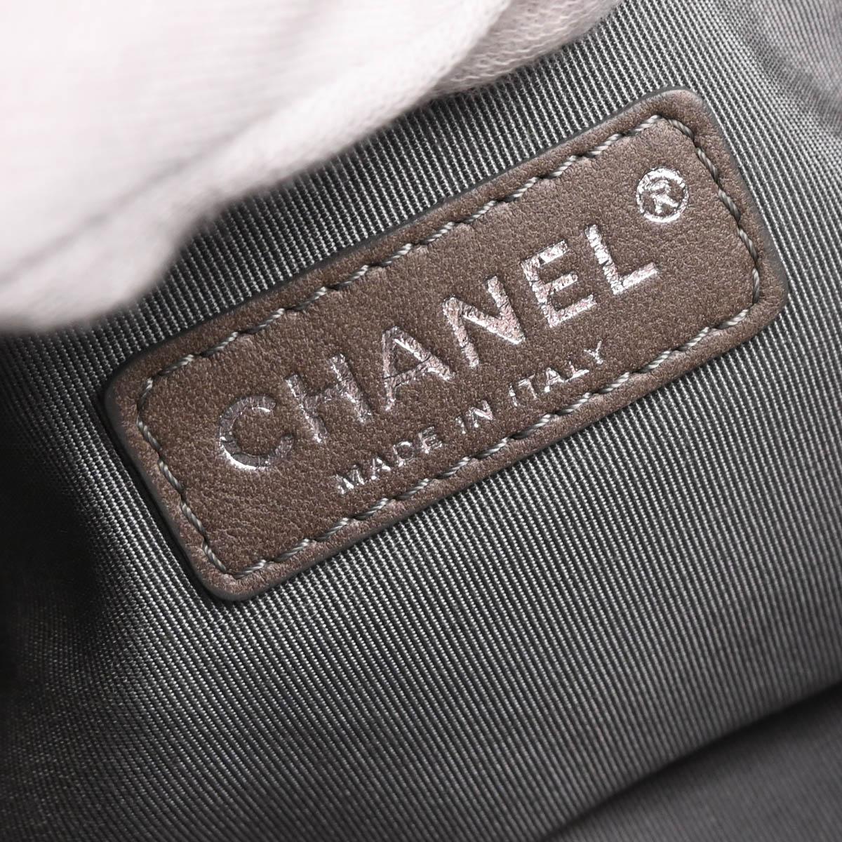 Chanel 2008-2009 Metallic Silver Calfskin Luxury Handbag - Image 10
