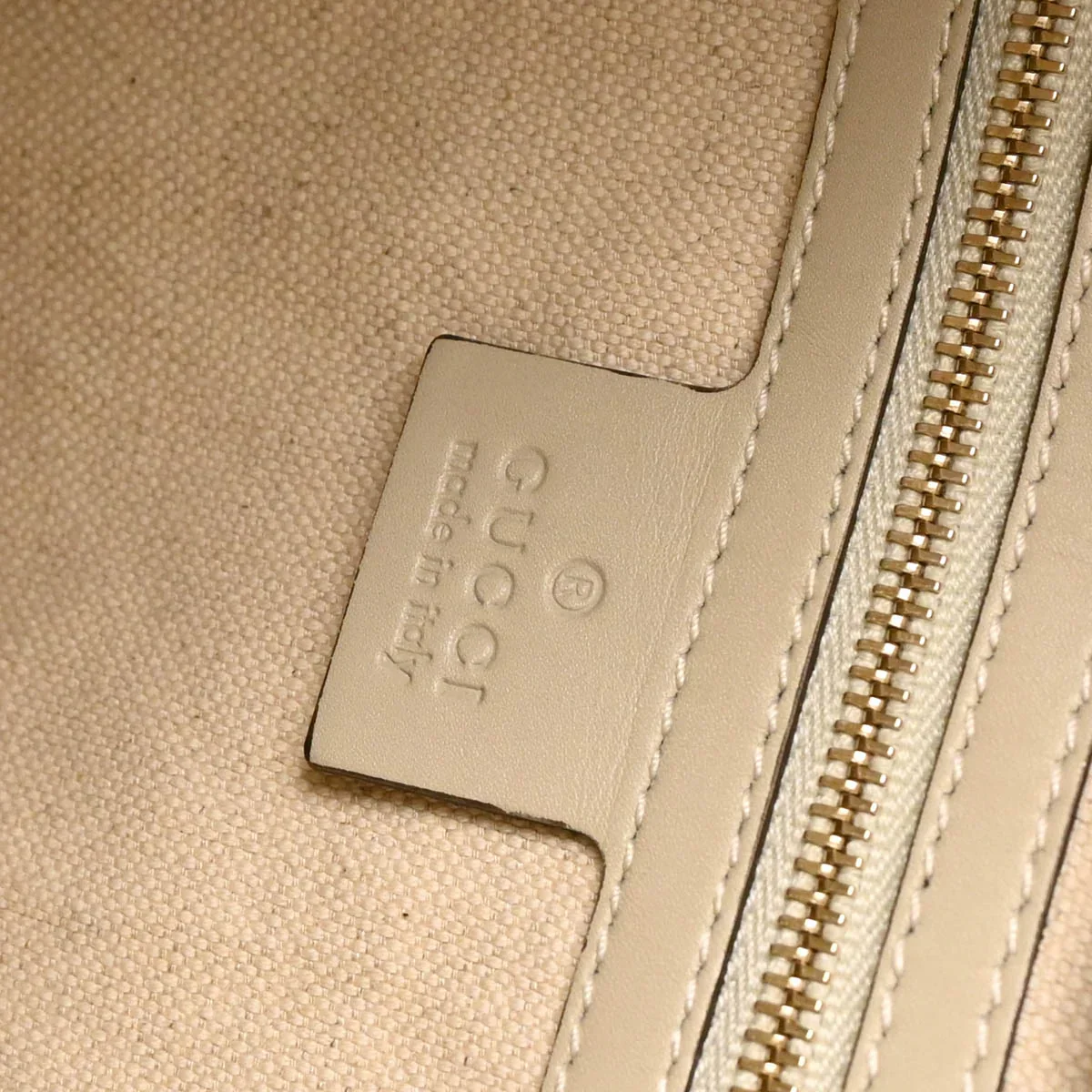 Gucci Beige GG Lovely Heart Hobo Handbag - Image 9